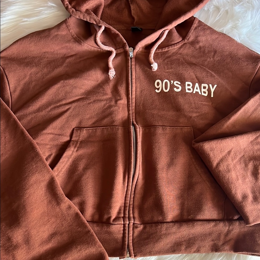 90's Baby Cropped Hoodie